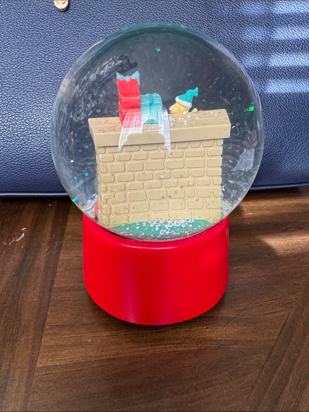 Peanuts Snoopy "Merry Cozy Christmas" Musical Snow Globe - Picture 4 of 6